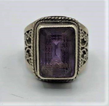 .925 Sterling Silver Purple Amethyst Ring, Size 8: .925 Sterling Silver Purple Amethyst Ring, Size 8. Marked: .925