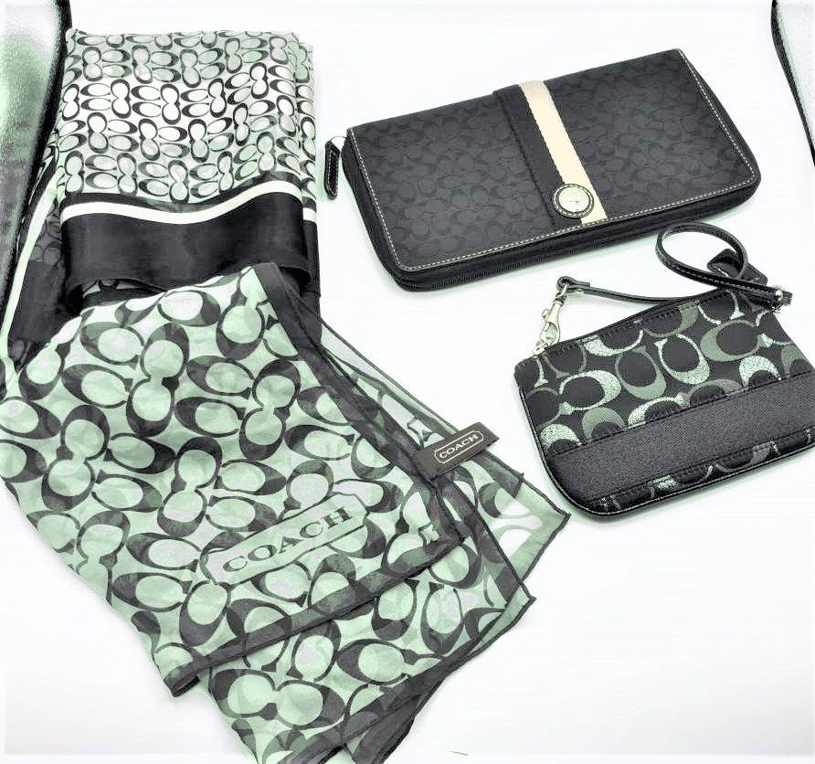 COACH Bi-Fold Wallet, Small Clutch, Two Silk Scarves: COACH Bi-Fold Wallet, Small Clutch, Two Silk Scarves - Clean. Size: wallet9.5 n. x 5 in. ; clutch 6.5 x 4 ; scarves 25 in. x 26 in & 39 in. x 39 in.