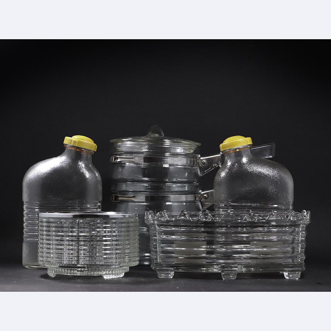 Group Lot Mid-Century Modern Glass Kitchen Items: Group Lot Mid-Century Modern Glass Kitchen Items including Older Pyrex double boiler, 2 Anchor Hocking pitchers, 2 Candle Warmers. size: 3.75-9h range