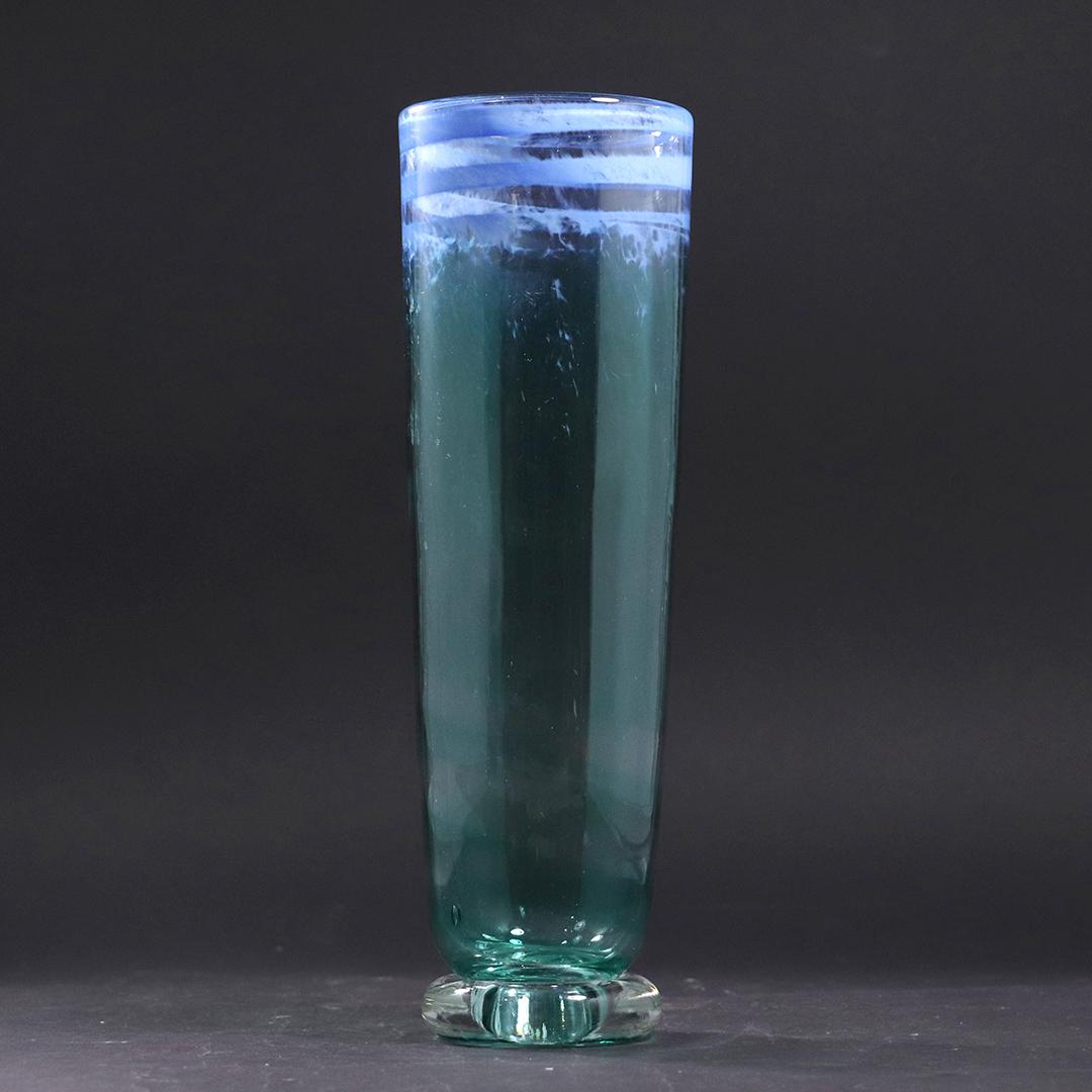 Robin Smith Studio Art Glass Cylindrical Vase Signed: Robin Smith Studio Art Glass Cylindrical Vase Signed. Blue to Green. size: 11.5h x 3.75w