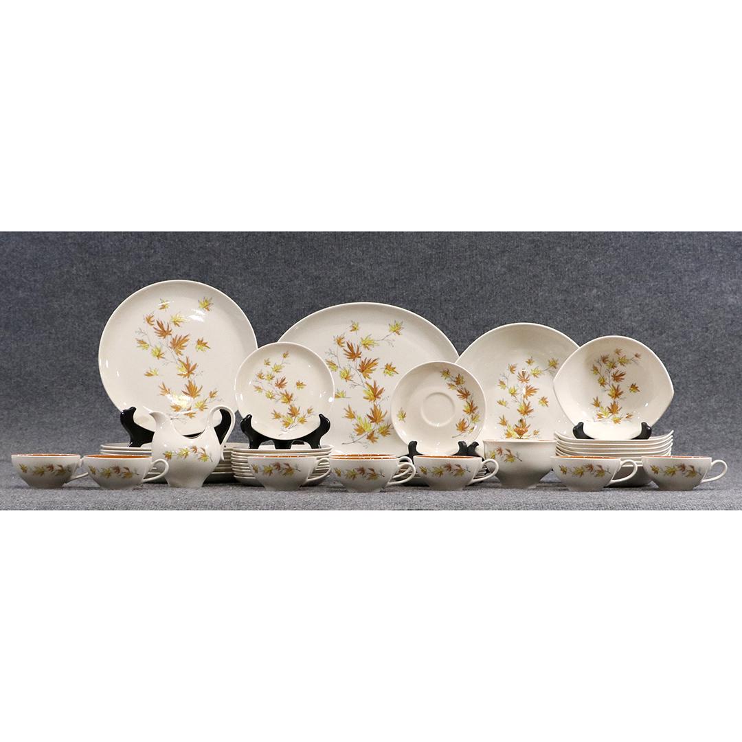 43 Pieces Taylorton Dinnerware Set "Autumn Splenders": 43 Pieces Taylorton Dinnerware Set "Autumn Splenders". size: (1x) 13Lx10.25w platter, (1x) 2.5hx10.5Lx9.5w, (8x) 10.25dia plates, (10x) 6.25dia plates, (5x) 6dia saucers, (8x) 2hx7.25Lx6.5w bowls, (1x