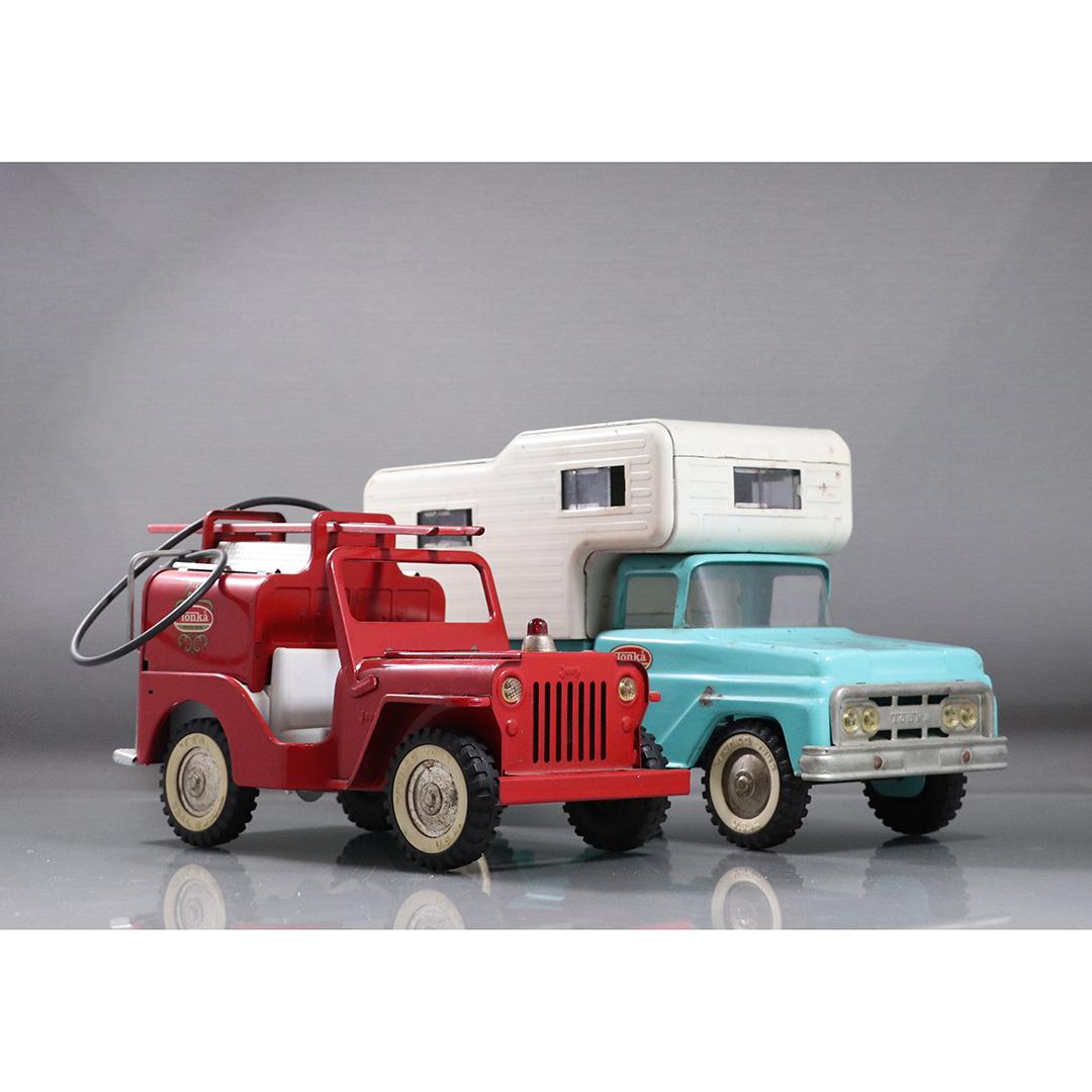 [2] 1950s Tonka Toy Pressed Steel Pickup Camper & Jeep (1 of 10)