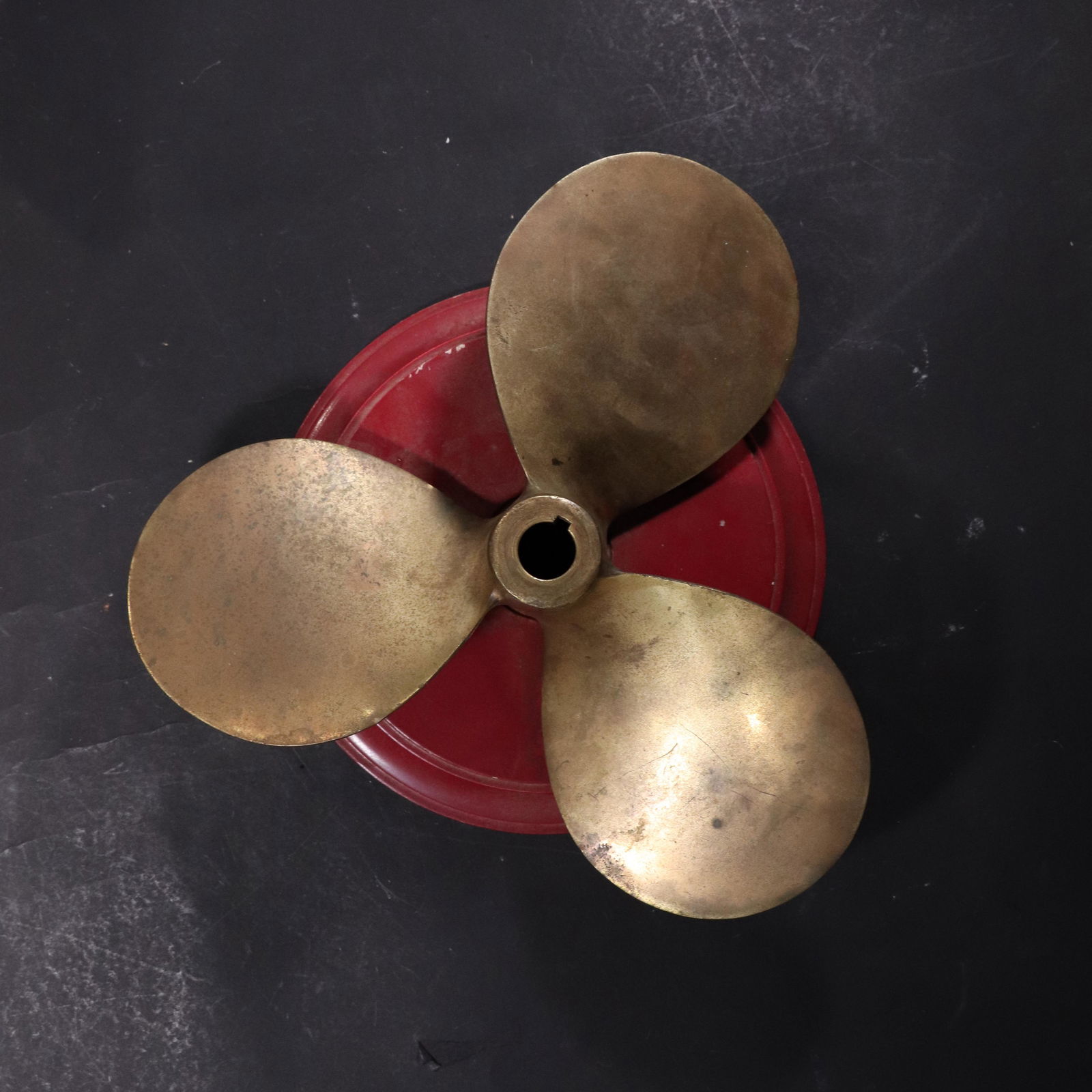 Heavy Cast Brass 3-Blade Propeller Mounted Wood Plaque (1 of 6)