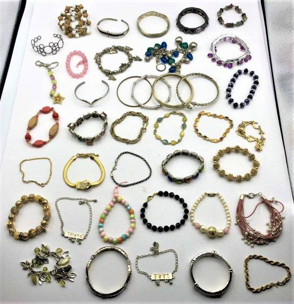 39 Assorted Costume Jewelry Glamour Bracelets - Variety: 39 Assorted Costume Jewelry Glamour Bracelets - Variety. size: average 2.5 in. diameter