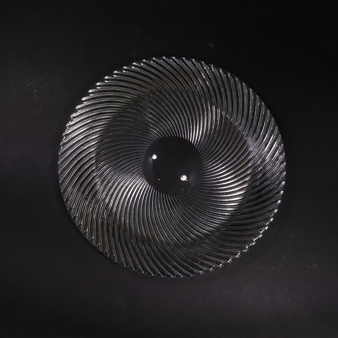 TIFFANY & CO Round Ribbed Crystal Glass Platter: TIFFANY & CO Round Ribbed Crystal Glass Platter. size: 12.5dia