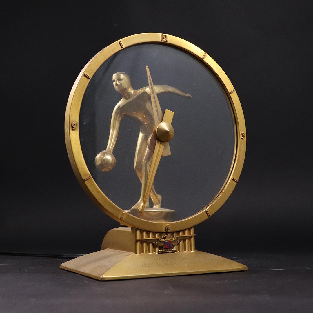 Mid-Century Mystery Clock with Cubism Bowler Figure: Mid-Century Mystery Clock with Cubism Bowler Figure. Vintage. size: 9h x 7.5w