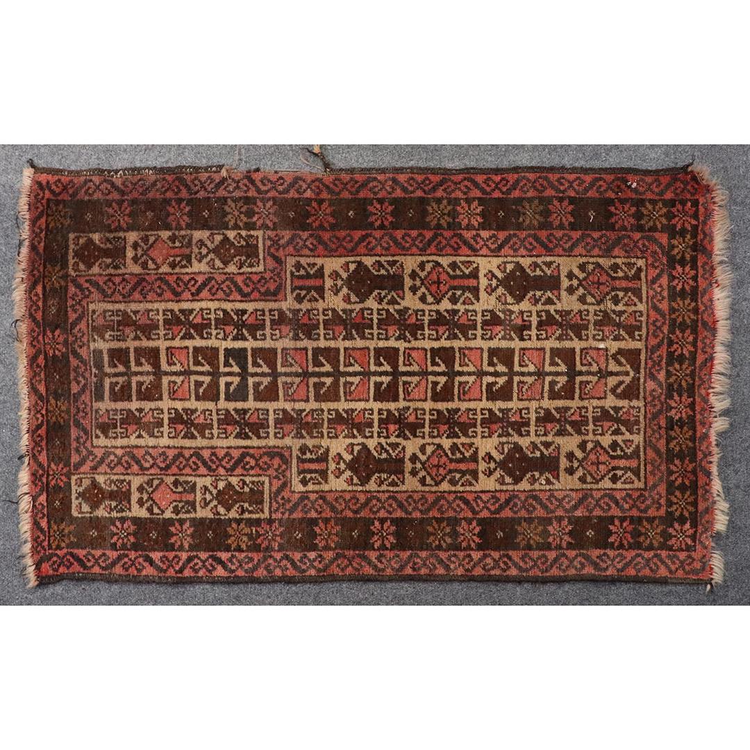 Antique Persian Prayer Rug Hand Made Wool: Antique Persian Prayer Rug Hand Made Wool. size: 52 x 29