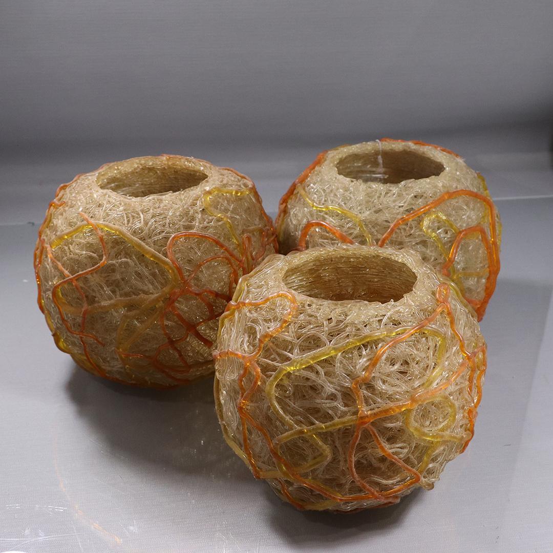 3 Mid-Century Modern Lucite Spaghetti Ball Lamp Shades (1 of 5)