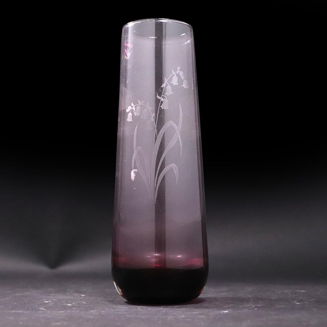 Caithness Scotland Signed Art Glass Vase Bell Flowers (1 of 7)