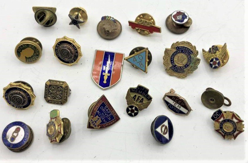 21 Assorted Vintage Pin Backs - Variety (1 of 6)