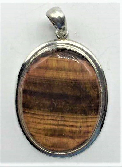 .925 Sterling Silver Large Tigers Eye Pendant: .925 Sterling Silver Large Tigers Eye Pendant . Size: 2 in. x 1.25 in.