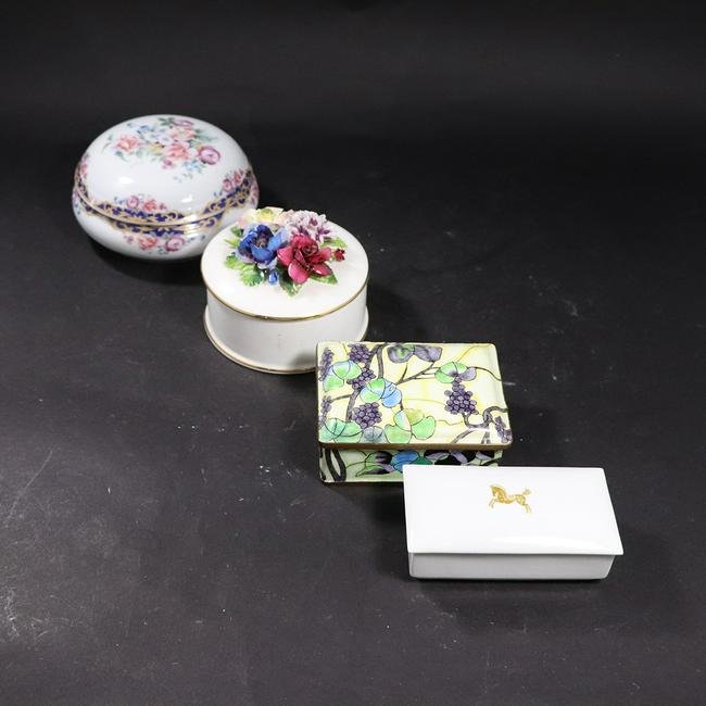 [4] Four Assorted Porcelain Trinket Dresser Boxes: [4] Four Assorted Porcelain Trinket Dresser Boxes. Rosenthal, Crown Staffordshire. size: range 4-4.5 inches length, 2.5-3inches height