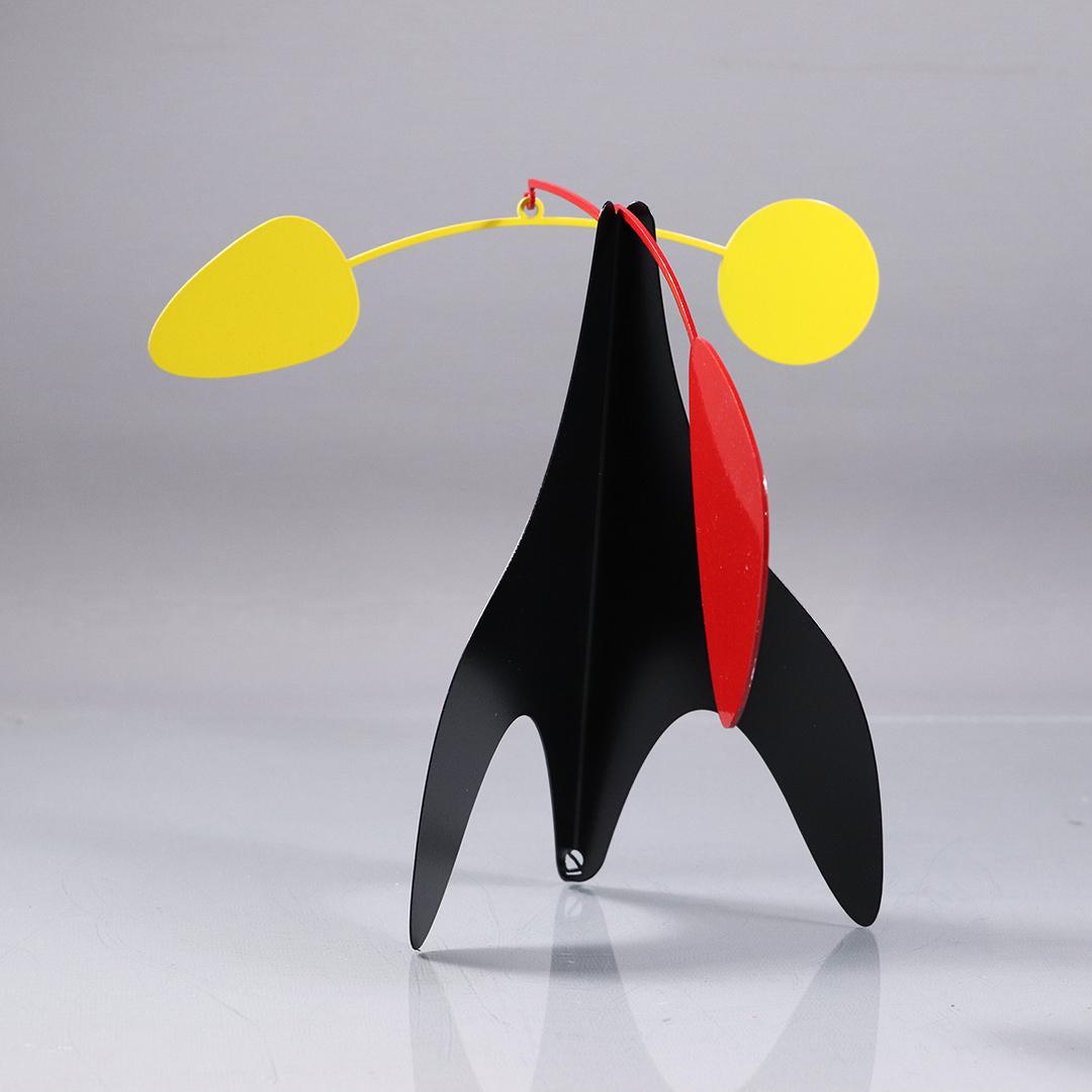 Desk Top Metal Mobile: Black , Red and Yellow Colors: size: Desk Top Metal Mobile: Black , Red and Yellow Colors. size: 8 in. height x 9 in. max width, 5.5 in. wide base