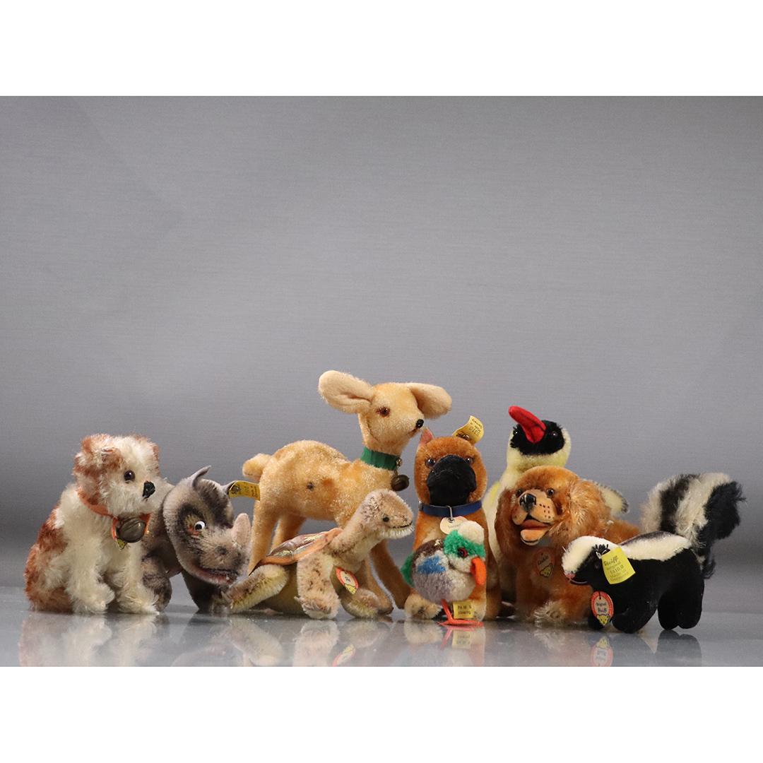 9 Assorted Vintage Small STEIFF Stuffed Toy Animals: 9 Assorted Vintage Small STEIFF Stuffed Toy Animals. Variety - Alkl have Steiff buttons / tags. size: 2.25-6h range