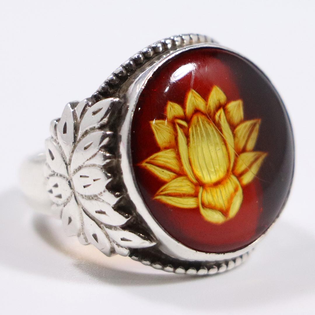 .925 Sterling Silver Nepal Chrysanthemum Cameo Ring: .925 Sterling Silver Nepal Chrysanthemum Cameo Ring. Size: 9.5 ; Size 1 in. diameter.