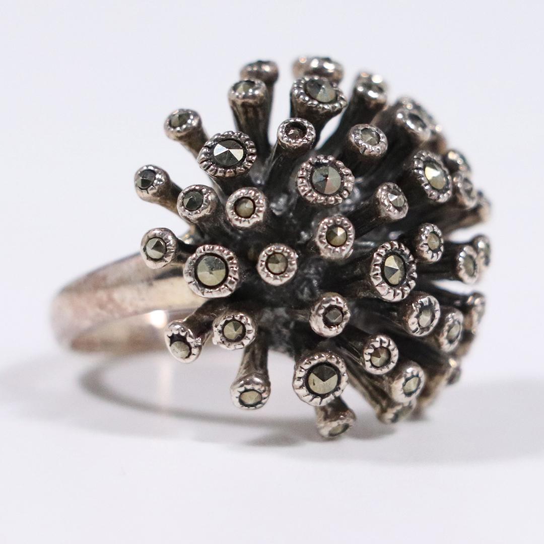 .925 Sterling Silver Marcasites Burst Ring Size 8: .925 Sterling Silver Marcasites Burst Ring Size 8. Size 1 in. diameter