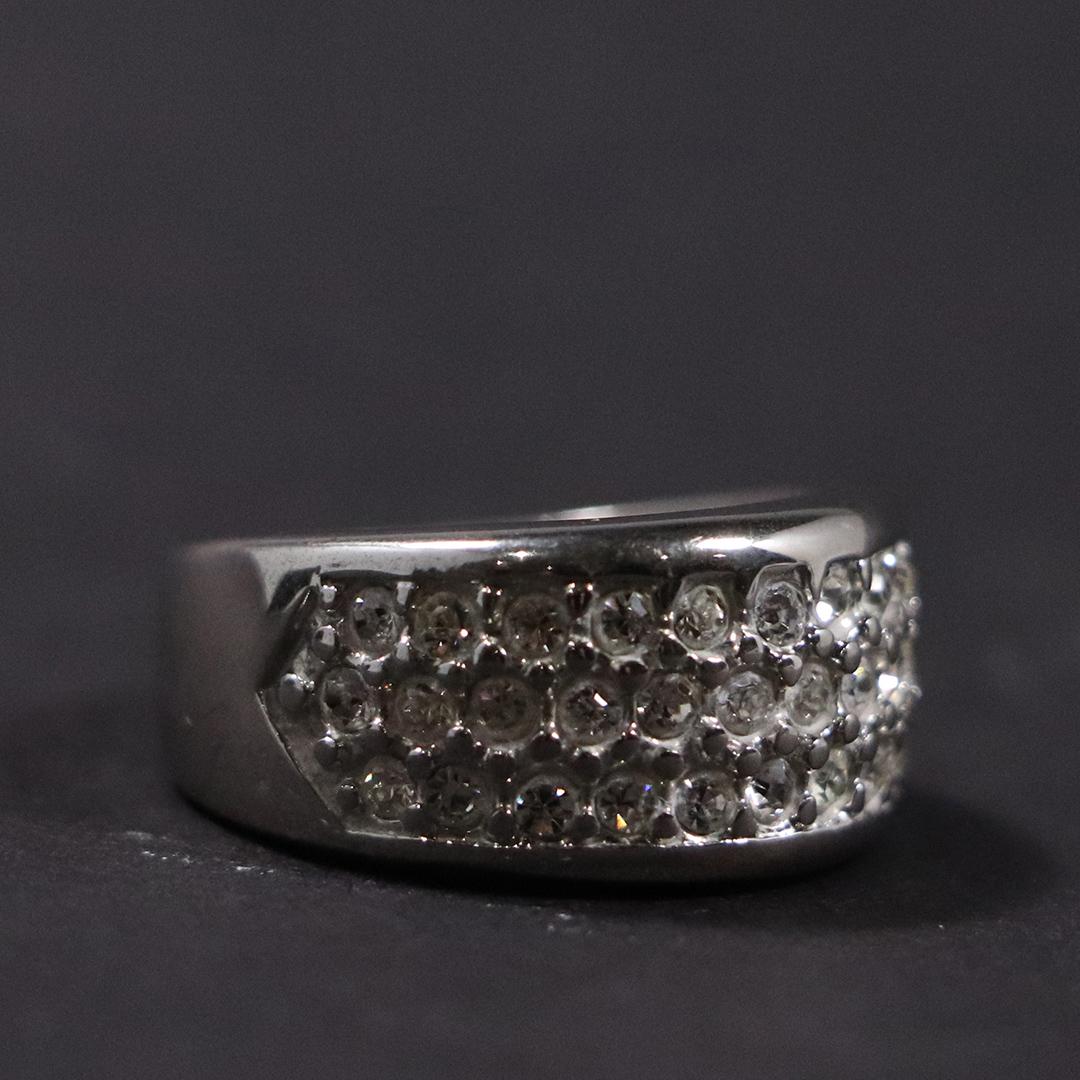 Sterling Silver and Swarovski Crystal Stones Ring (1 of 5)