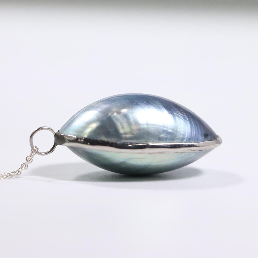 14K White Gold Blue Oyster Shell Pendant Necklace (1 of 4)