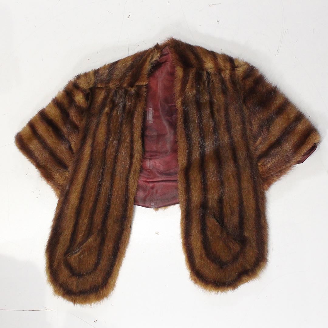 Vintage Mink Fur Shawl: Vintage Mink Fur Shawl. Size: 23 length, 30