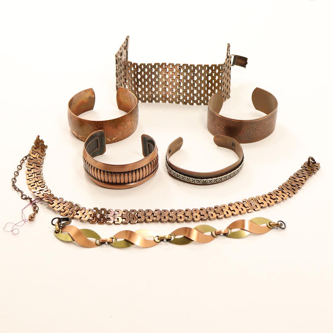 [7] Seven Assorted Vintage Copper Bracelets GRAB BAG (1 of 8)