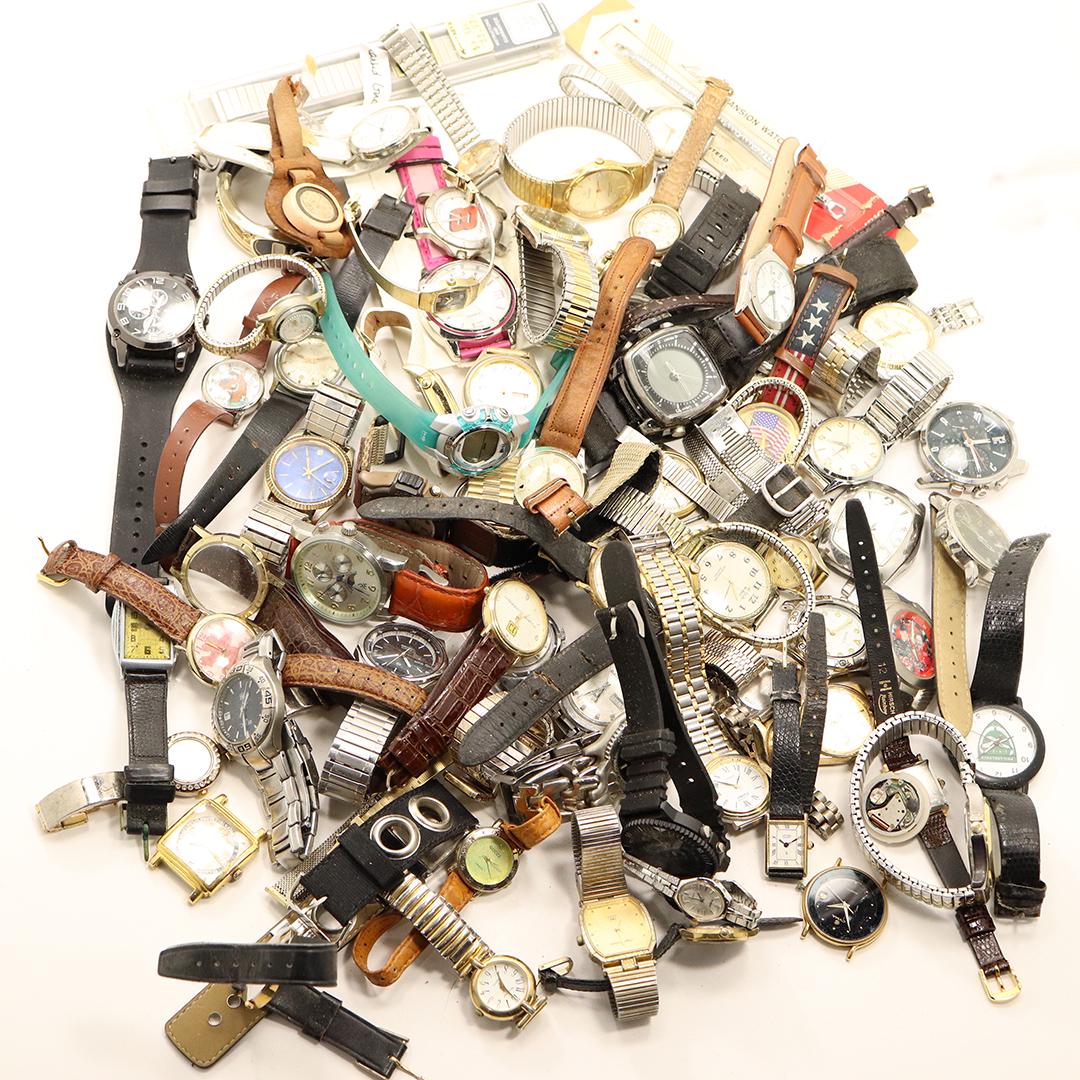 [70] Seventy Assorted Wristwatches GRAB BAG (1 of 10)