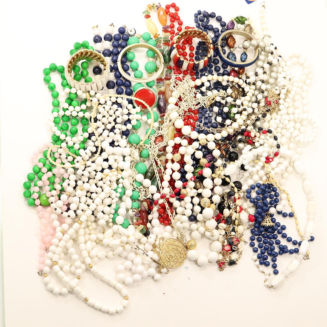 [40] Forty Assorted Costume Designer Necklaces Earrings (1 of 10)