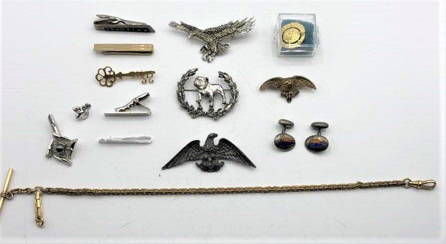 14 Pieces Assorted MAN LOT, Pins, Eagle, Tie, Cuff Link (1 of 8)