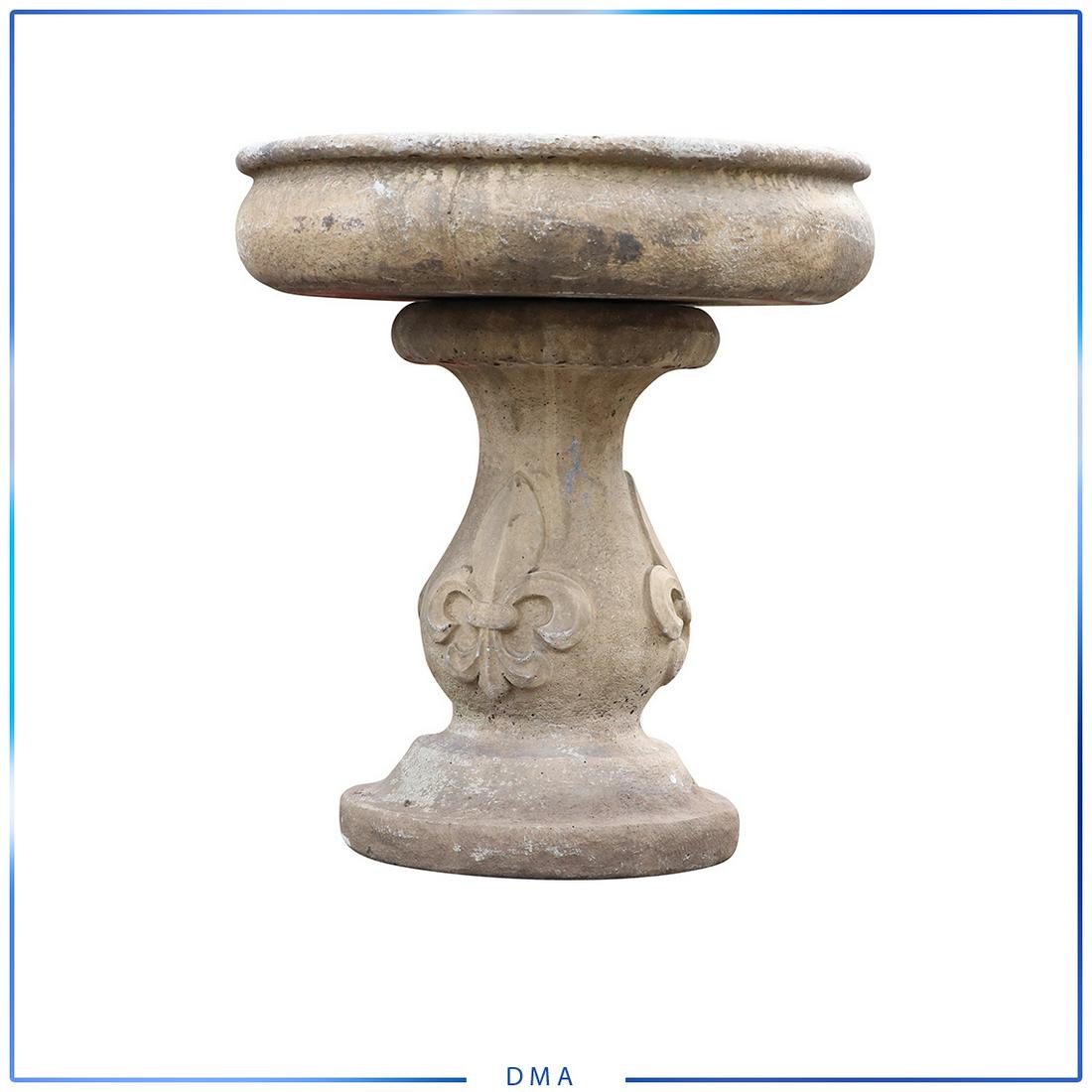 Outdoor Garden Bird Bath 2-Part Stone Cement: Outdoor Garden Bird Bath 2-Part Stone Cement. size: 25h x 22l