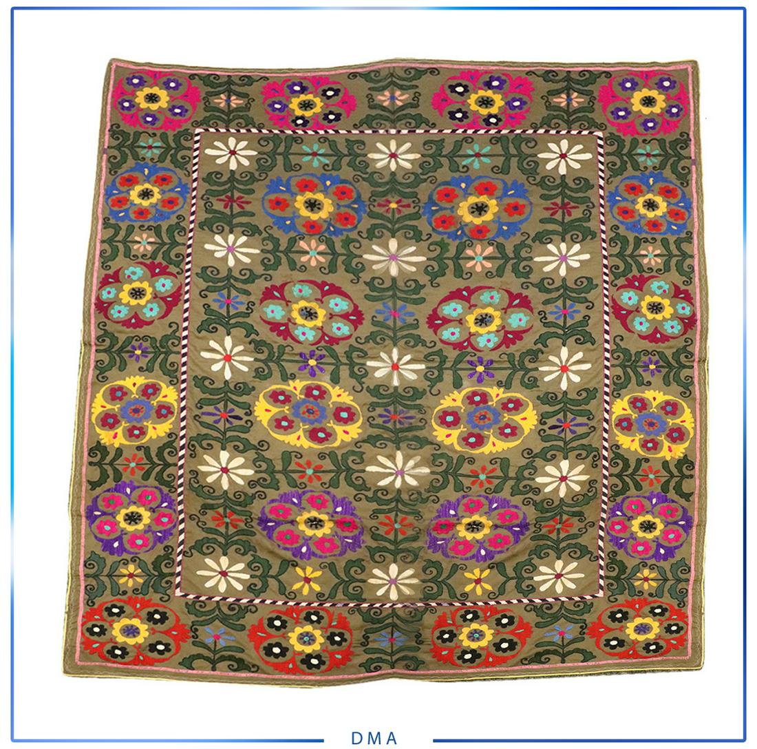 Vintage Embroidered Table Cloth / Bed Spread Cover: Vintage Embroidered Table Cloth / Bed Spread Cover. size: 67h x 88l