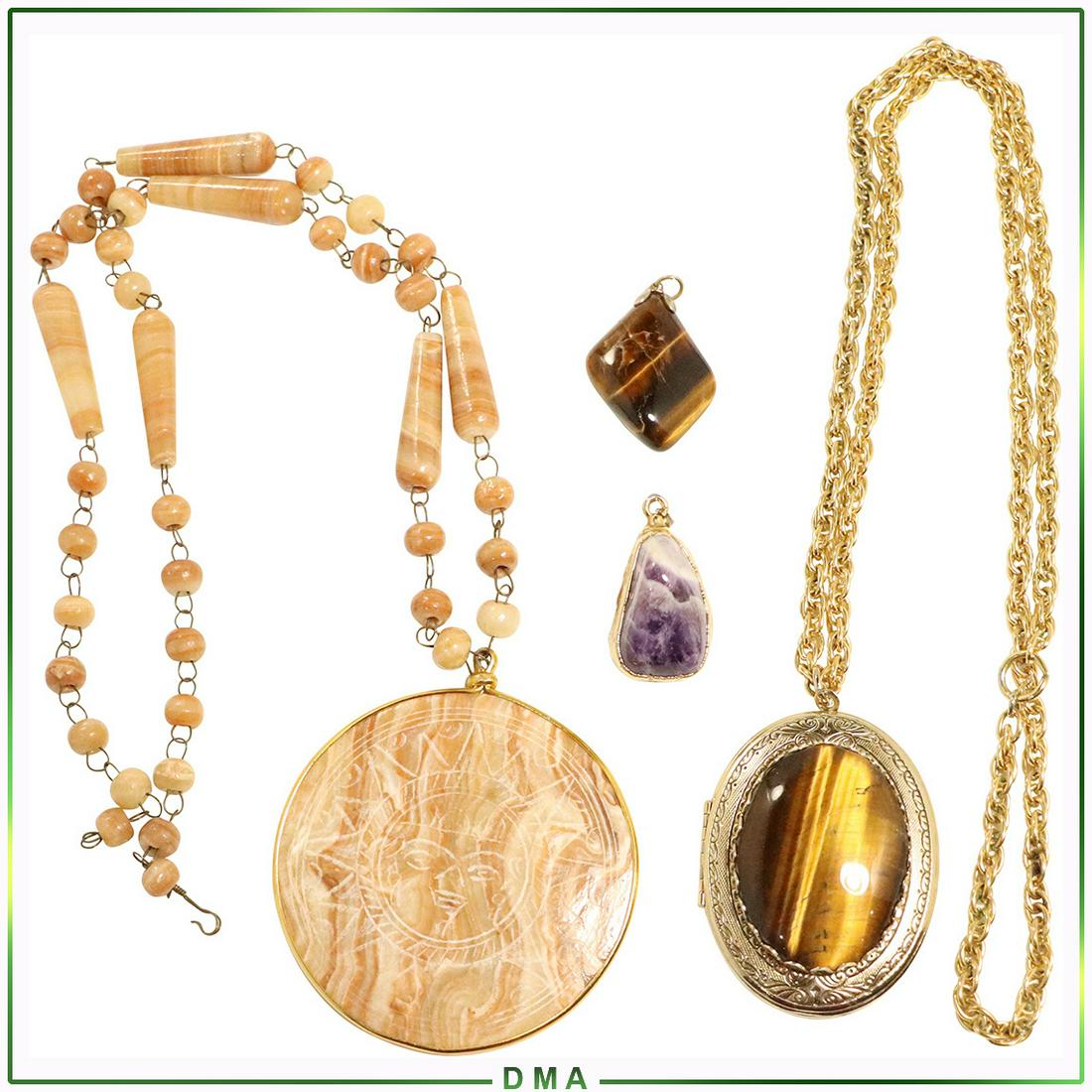 [4] Four Assorted Necklaces [2] , Pendants [2]: [4] Four Assorted Necklaces [2] , Pendants [2] . 28 In. gold tone chain, 2.5 in. x 1.75 in. Tiger's Eye Locket; 26 in. x 2.5 in. Brown onyx pendant necklace; 1.25 in. x 1 in. tiger's eye pendant; 1.25