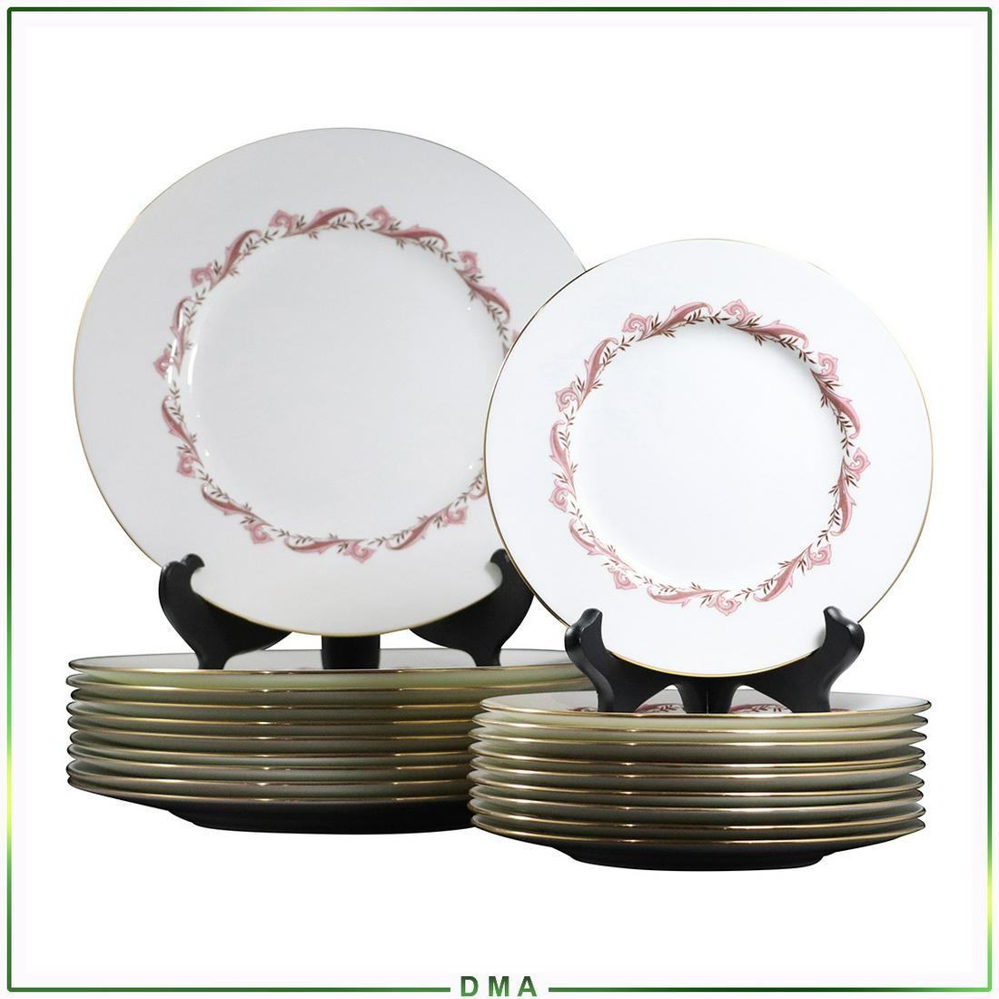 20 MINTON "Laurentian" Porcelain Plates in 2 Sizes: 20 MINTON "Laurentian" Porcelain Plates in 2 Sizes. Size: (10x) 7.75dia, (10x) 10.75dia