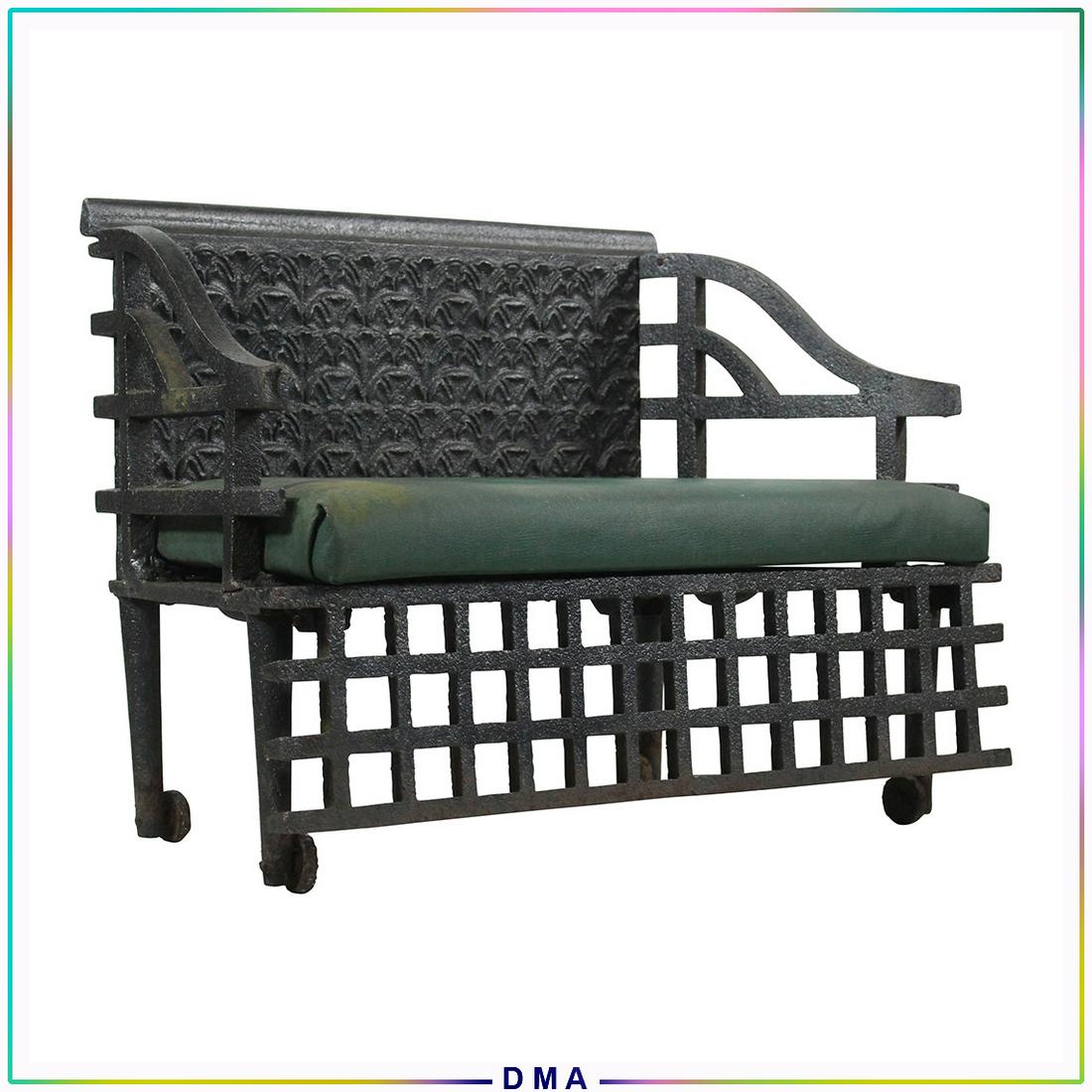 Cast Iron Fireplace Insert / Bench. (1 of 9)