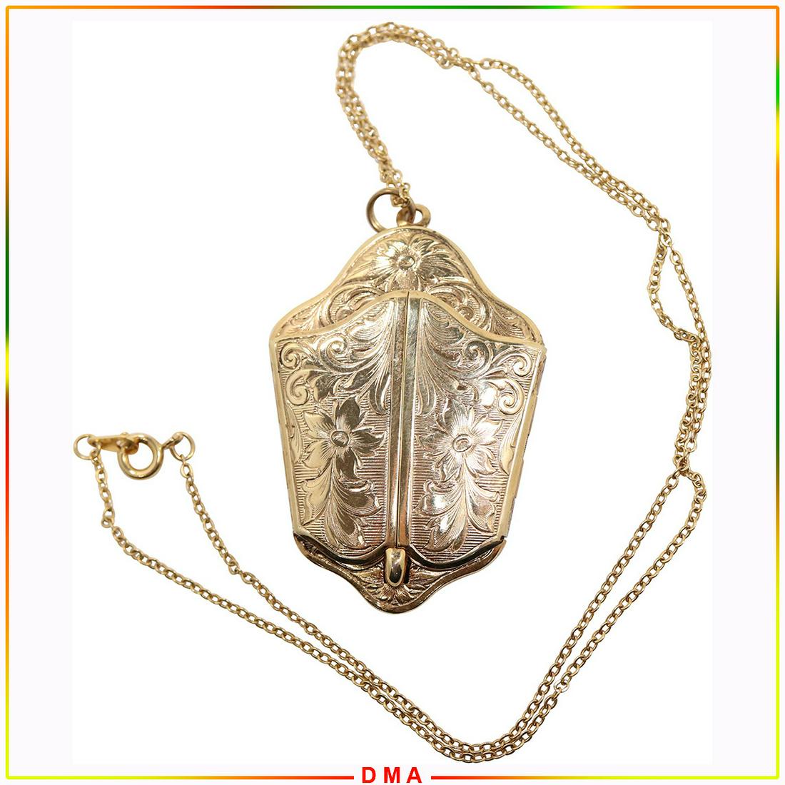 Victorian Incised Flowers Gold Tone Locket Necklace: Victorian Incised Flowers Gold Tone Locket Necklace. Size: locket 2 in. x 1 1/2 in. ; chain 18 in. length
