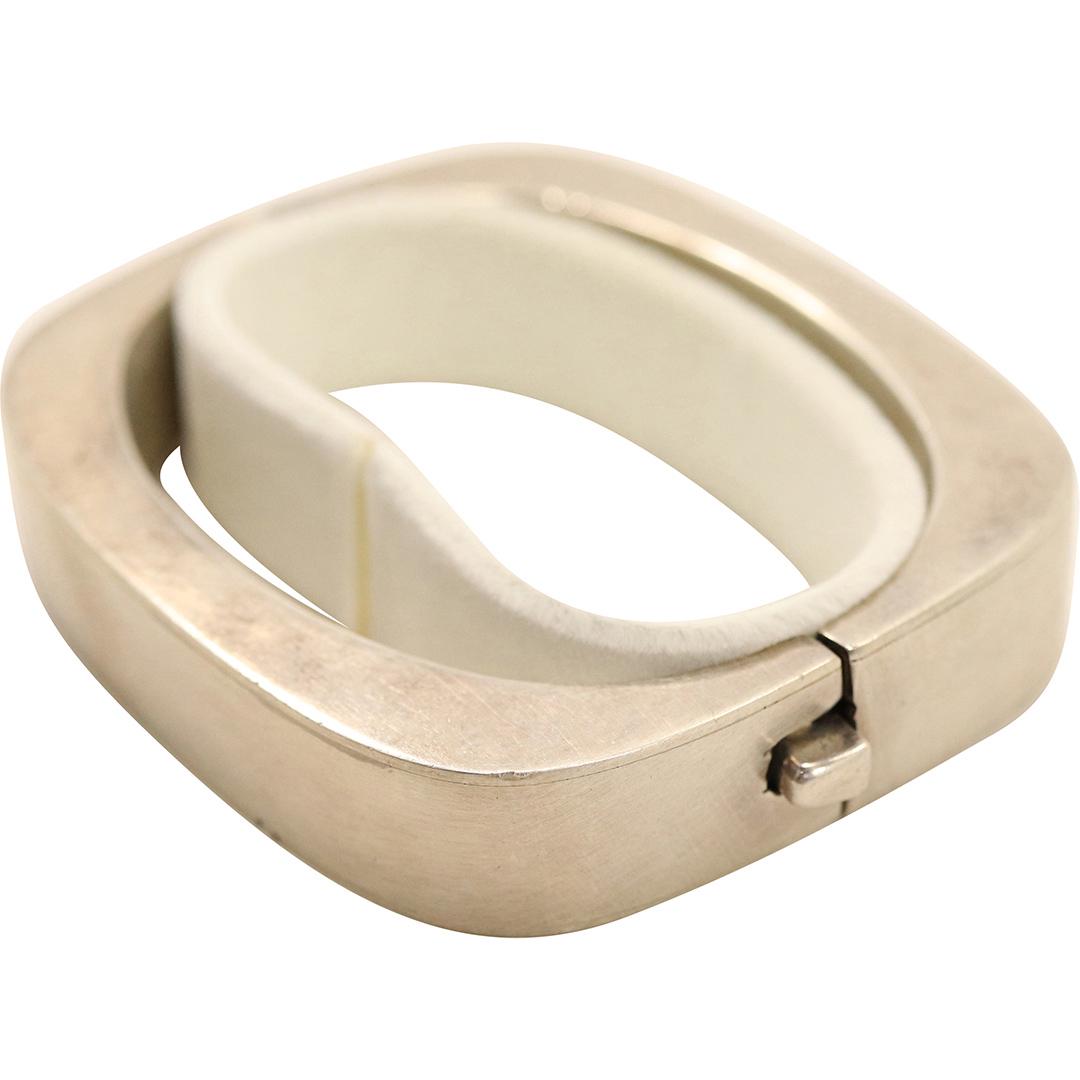 .925 Sterling Mexico Modernism Bracelet in Box: .925 Sterling Mexico Modernism Bracelet in Box. Marked: Mexico TS-3- .925;size 2 3/4 in. x 2 3/8 in. x 1/2 in.; box size: 3 3/4 in. x 2 3/4 in. x 2 in.