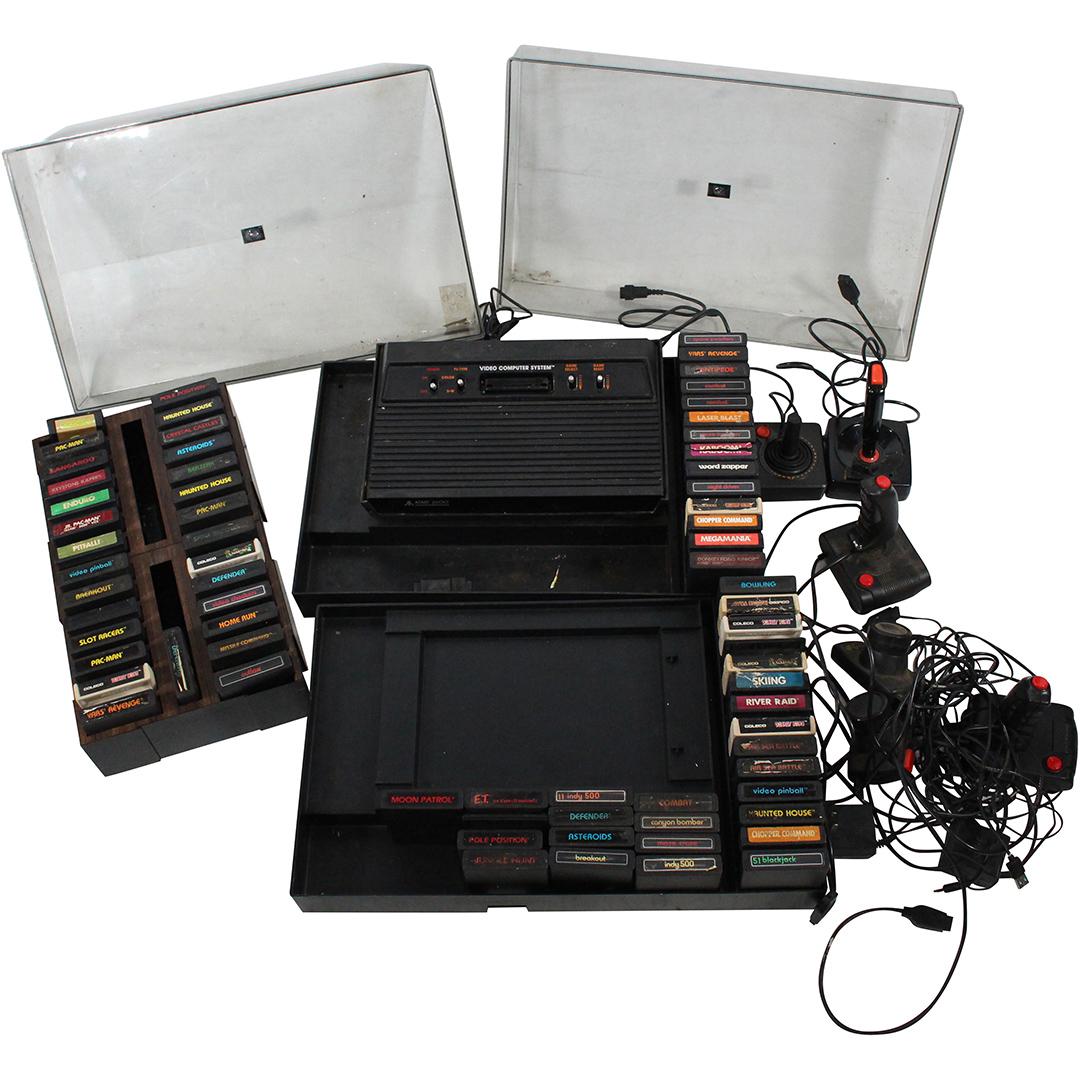 ARTARI 2600 Vintage Game Set Complete (1 of 12)