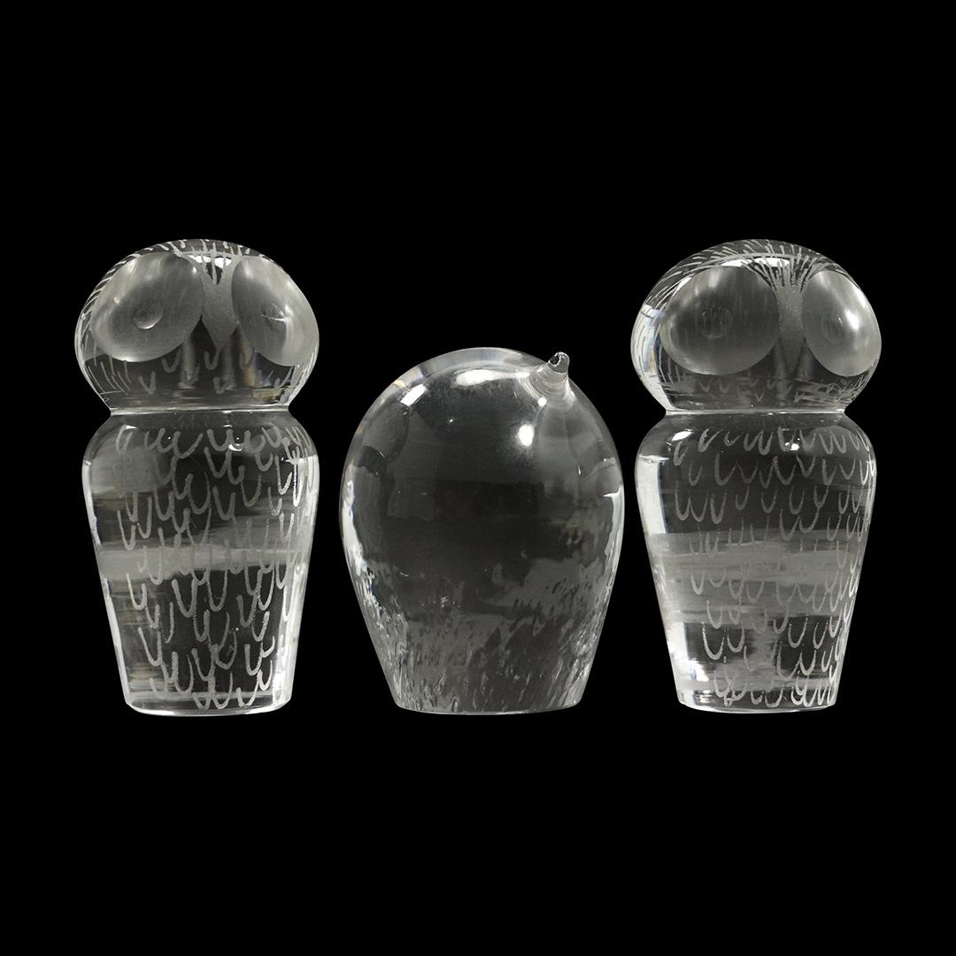 [3] Three Kosta Lindstrand Crystal Glass Owls Signed (1 of 8)