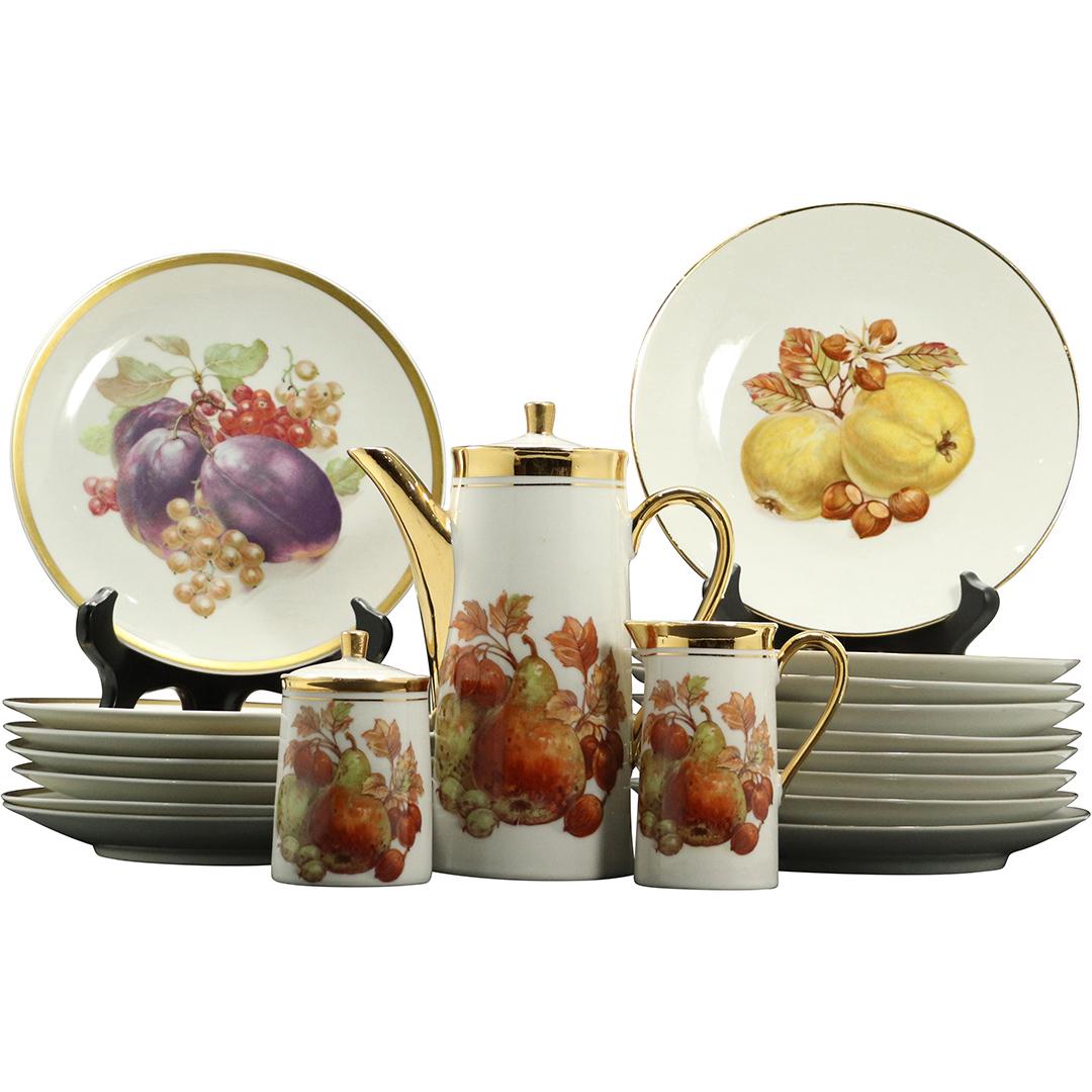 Bavarian Porcelain Fruit Plates, Teapot, Sugar, Creamer (1 of 10)