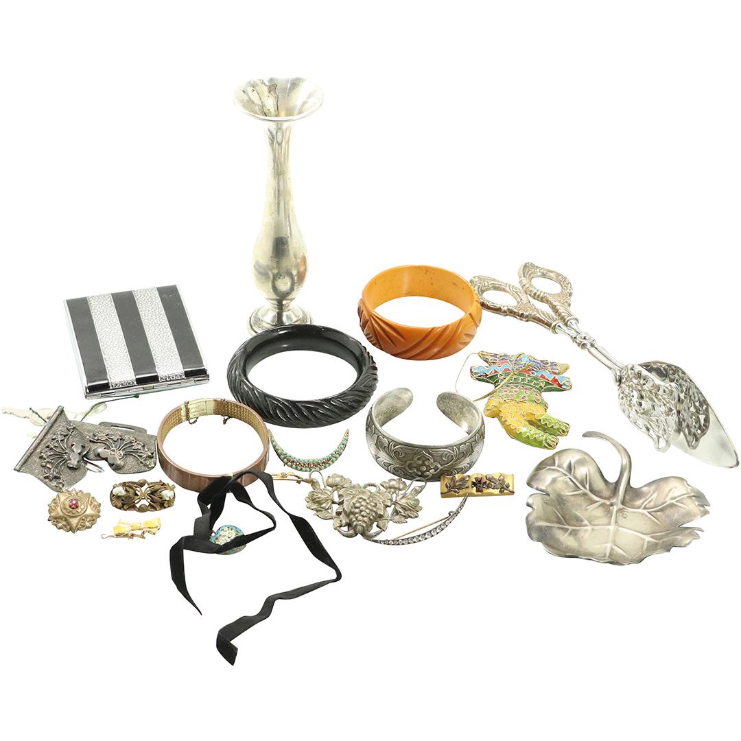 Grouping Misc Estate Costume Jewelry, Compact, Silver P (1 of 9)