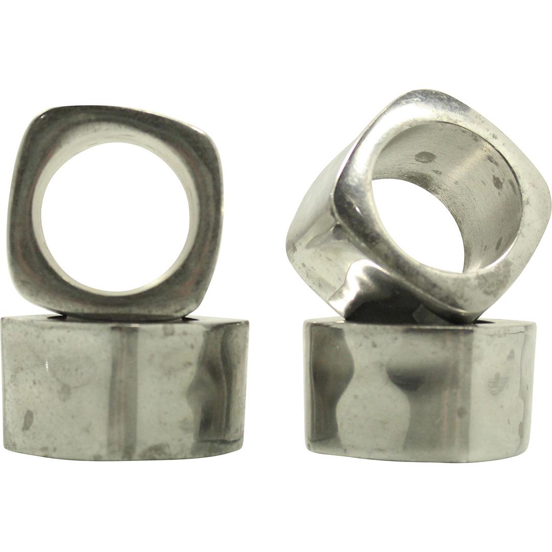 4 Mid-Century Heavy Cast Aluminum Napkin Rings: 4 Mid-Century Heavy Cast Aluminum Napkin Rings. Size: 2 x 1