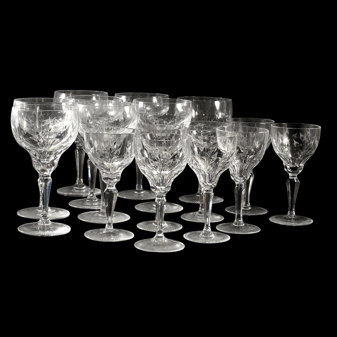 16 Assorted Crystal Glass Wheel Cut Stemware Glasses (1 of 8)