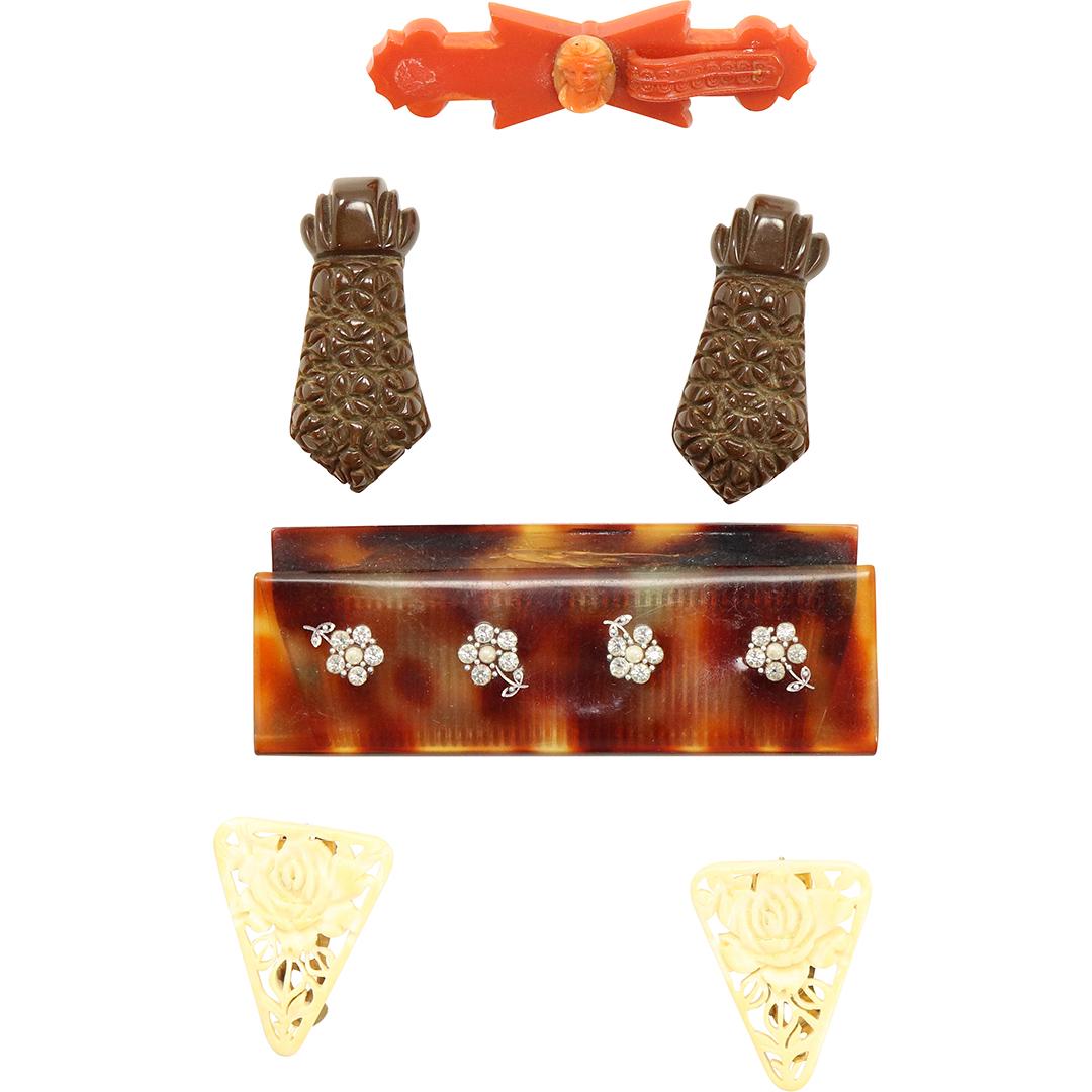 [4] Vintage Lot: 2 Pair Clips, Celluloid Comb, Pin (1 of 6)
