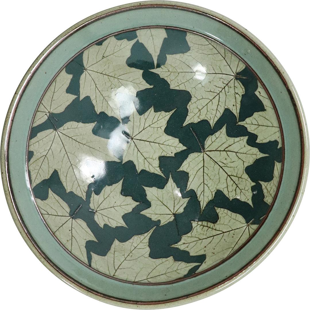 Fine Studio Pottery "Maple Leaf" Green Bowl (1 of 5)