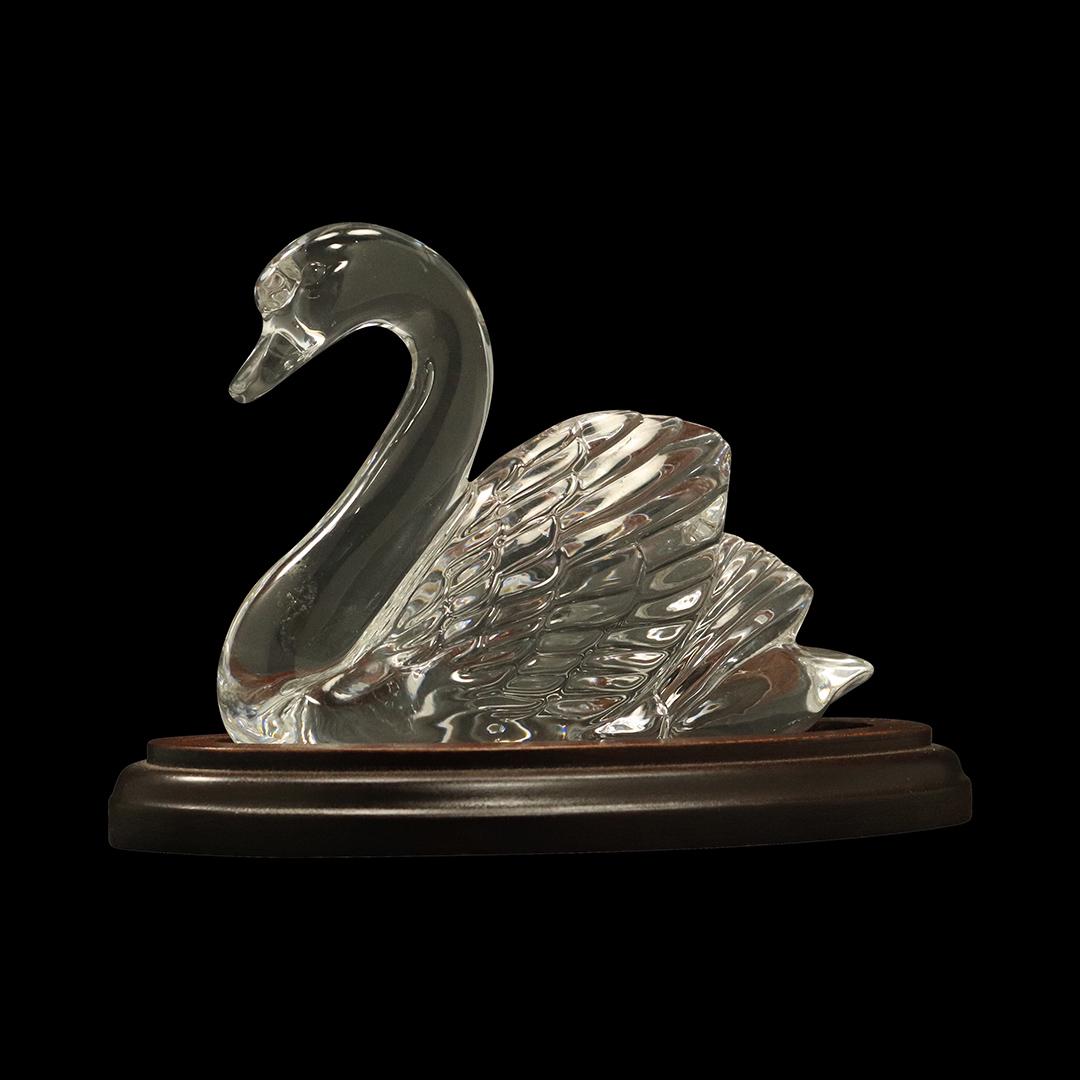 Signed WATERFORD Crystal Glass Swan Figure on Wood Base (1 of 8)