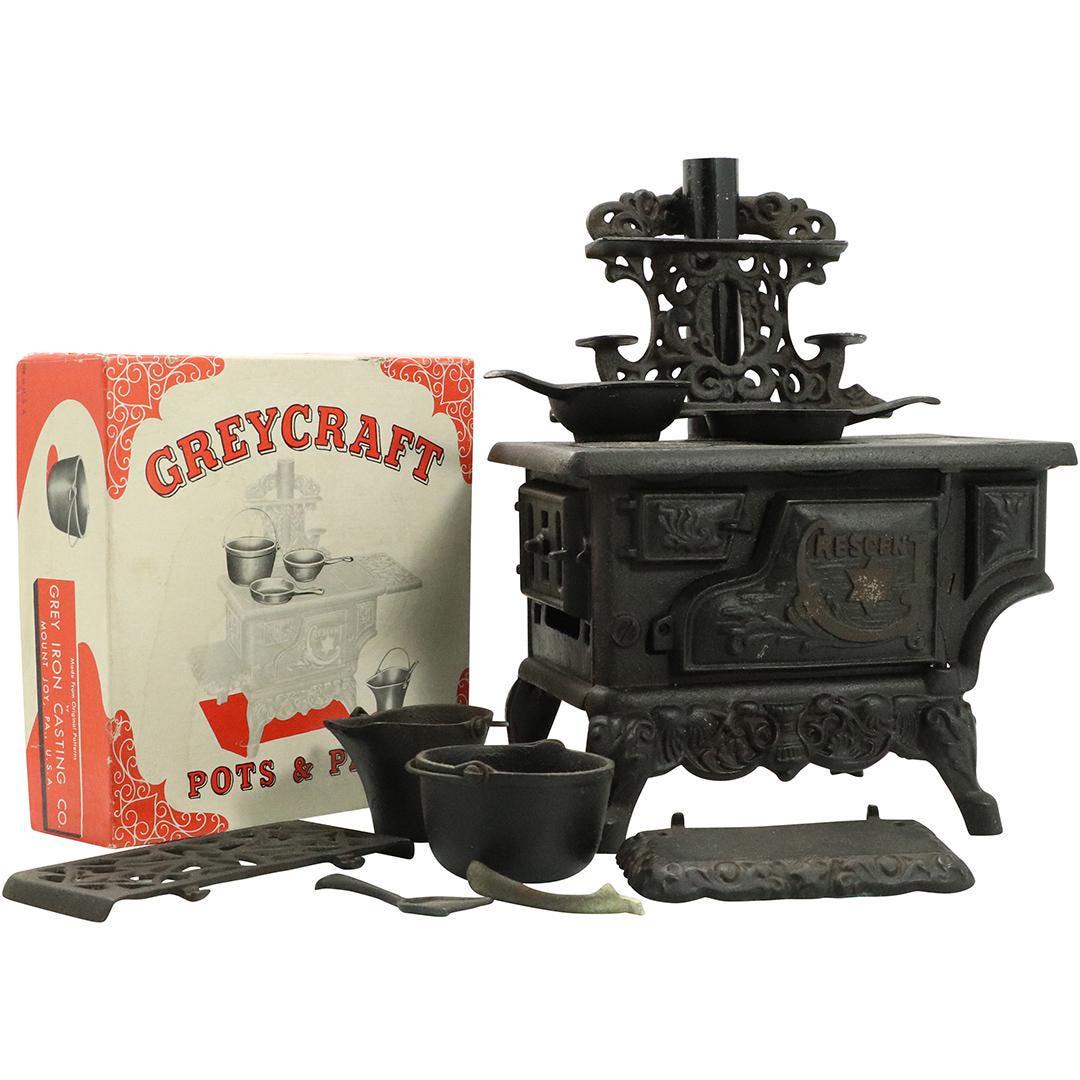 Salesman Sample Cast Iron Cresent Cook Stove with Pots (1 of 9)