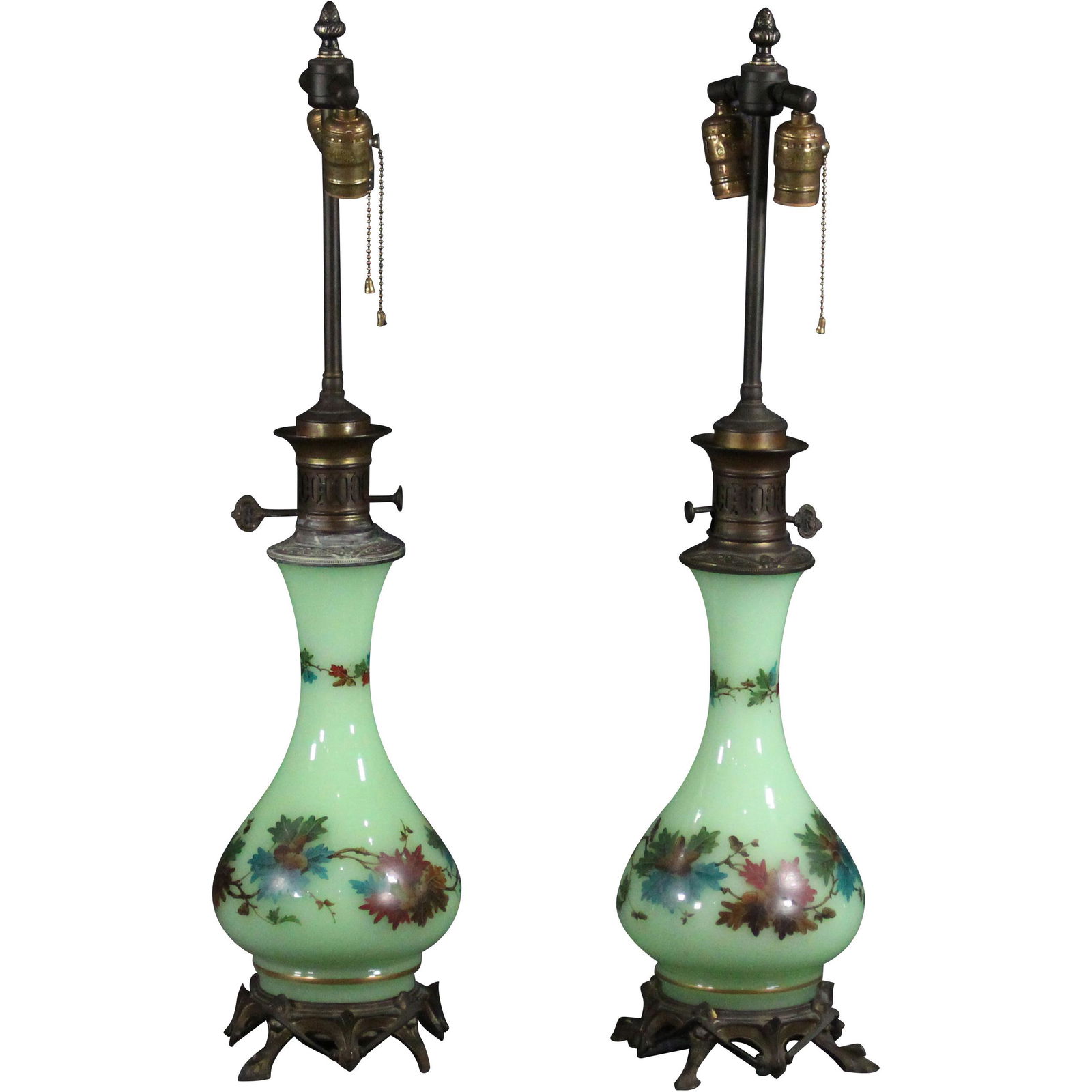 Pair Green Opaque Glass Table Lamps Acorns & Leaves (1 of 11)
