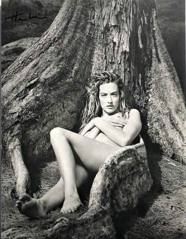 Herb Ritts, Signed Gravure, Nude Female Model Tatjana: Herb Ritts, Signed Gravure photograph, Nude Female Model Tatjana. Signed Herb Ritts upper left corner. Size: 14 in. x 10 5/8 in.