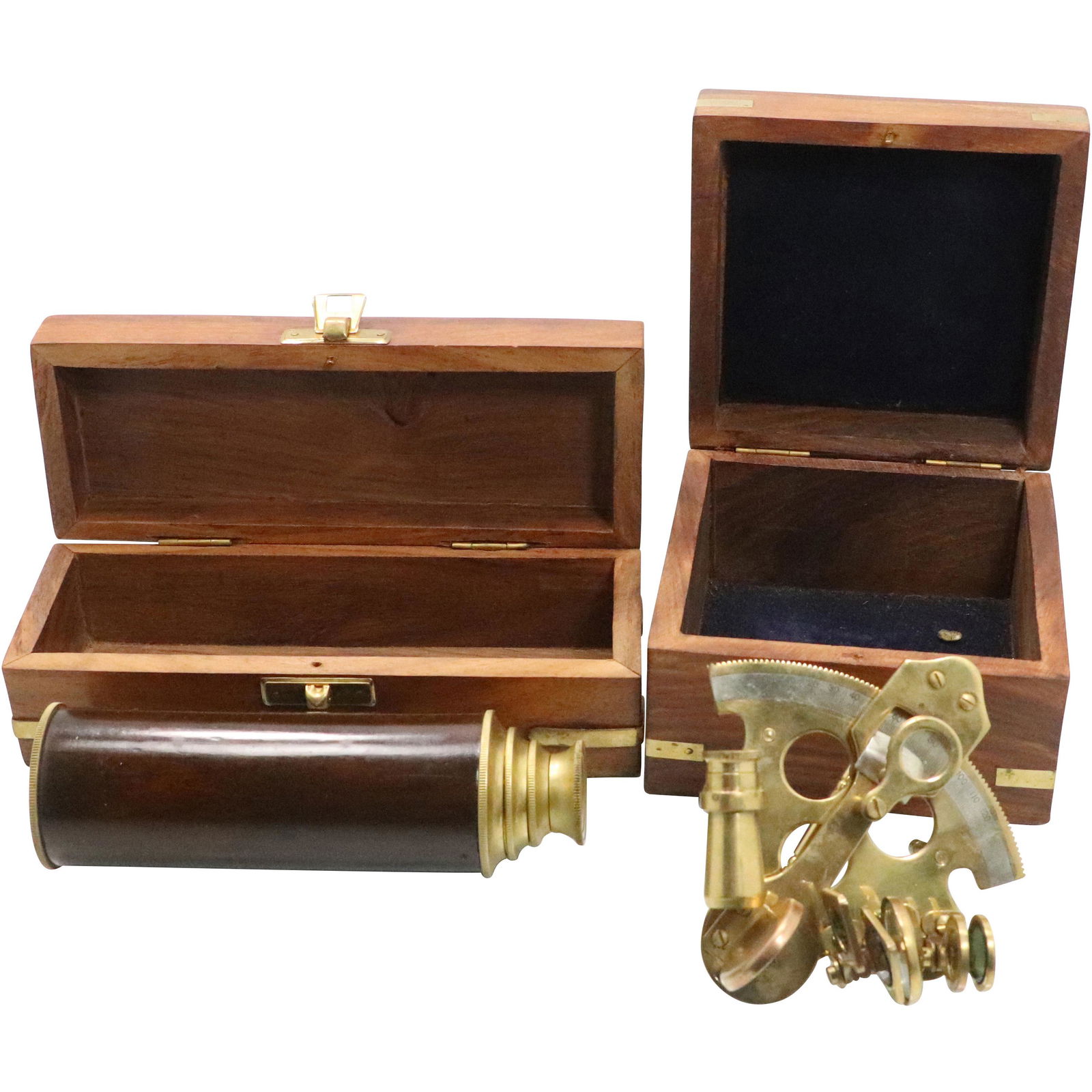 [2] Ship's Hand Telescope & Nautical Brass Sextant (1 of 10)