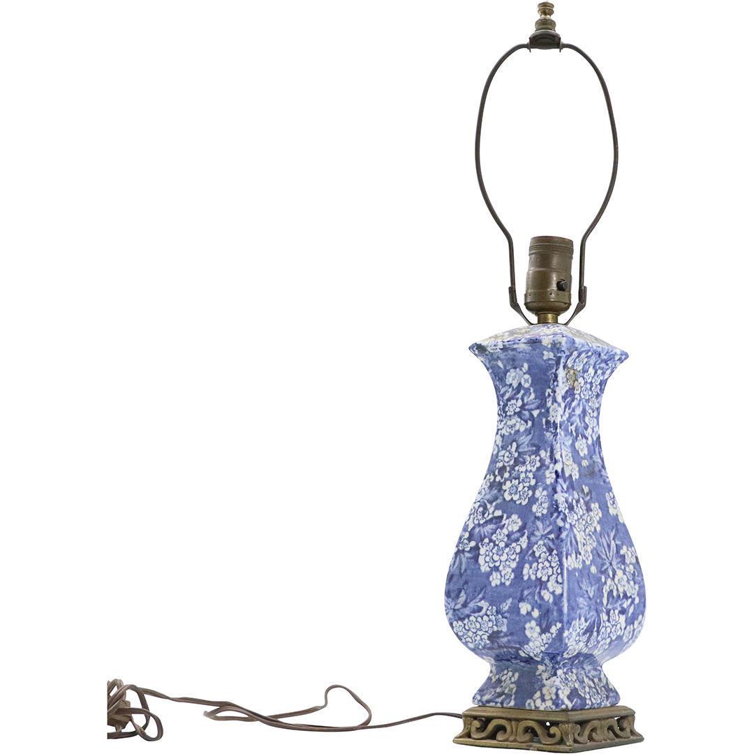 Blue and White Chintz Porcelain Table Lamp: Blue and White Chintz Porcelain Table Lamp. Vintage. Size: 21h x 4w