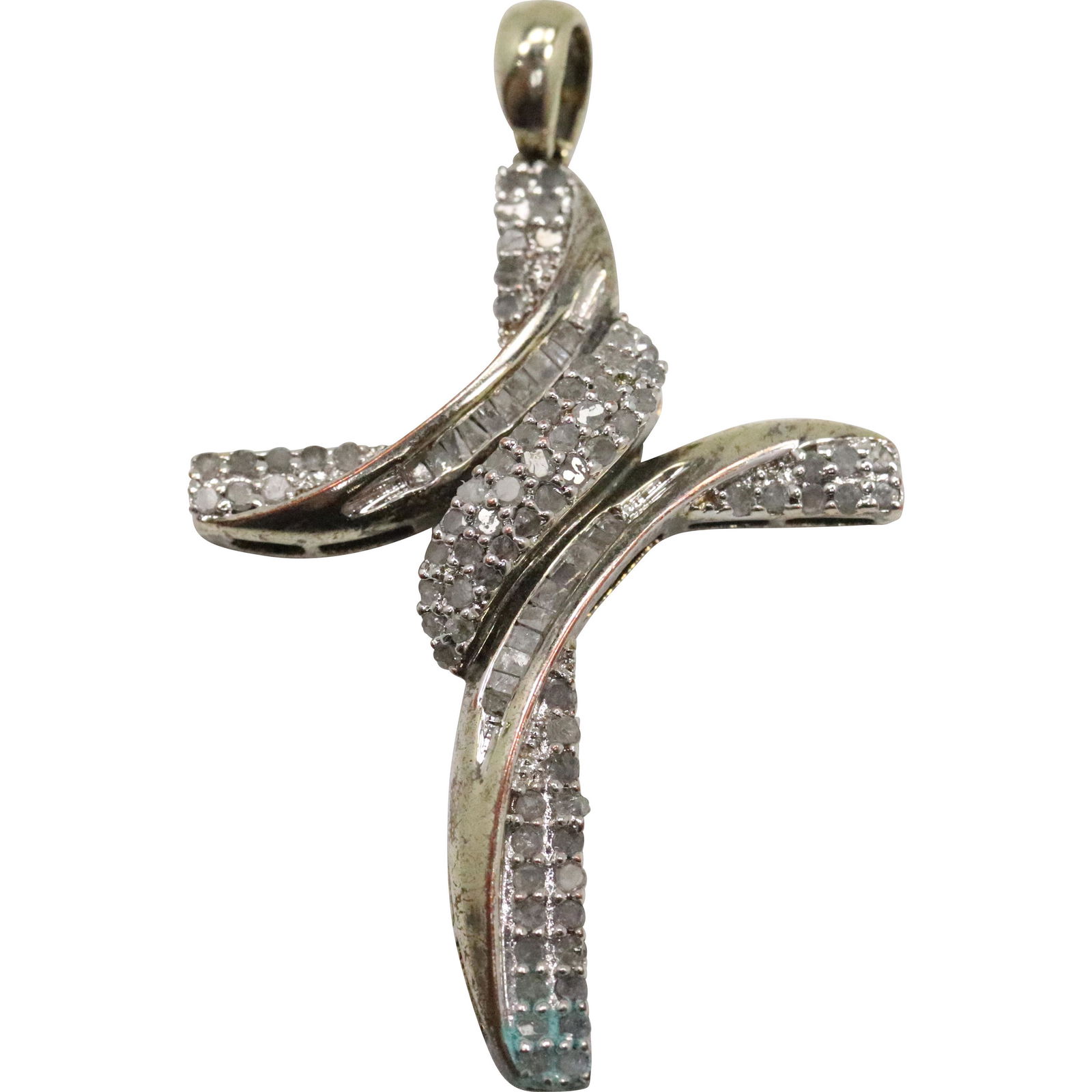 10K White Gold Diamonds Cross Pendant (1 of 4)
