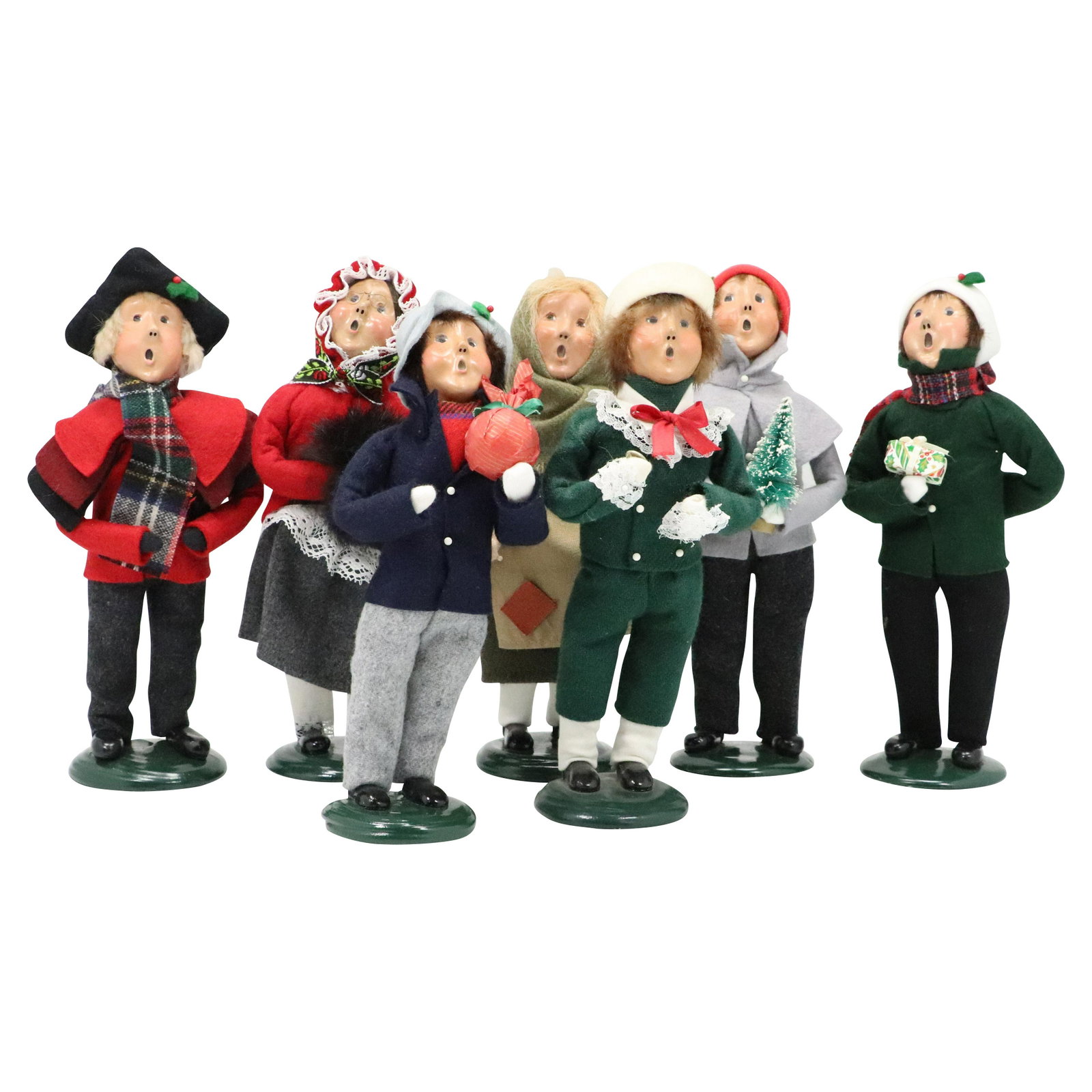 [7] Assorted Byers' Choice Christmas Carolers: [7] Assorted Byers' Choice Christmas Carolers. size: 9 10h and 4 4.5w